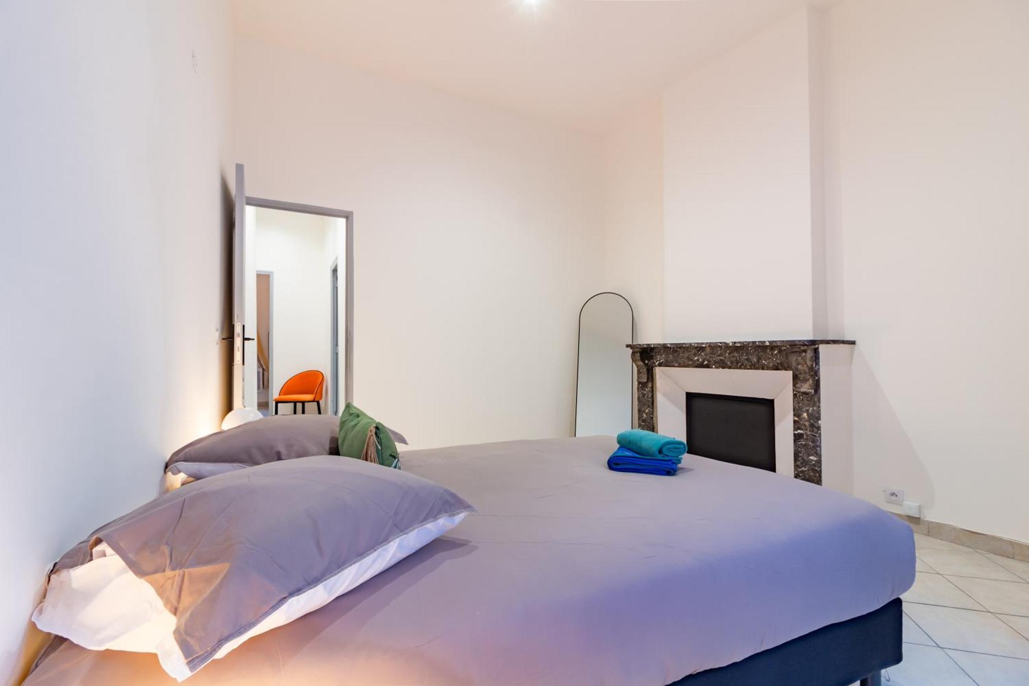 Spacieux Appartement En Plein Coeur De Béziers Kültér fotó